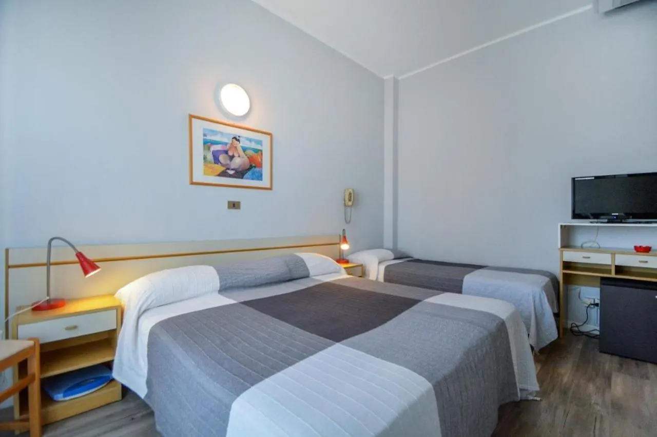 **  Hotel Mirabella Riccione Italia