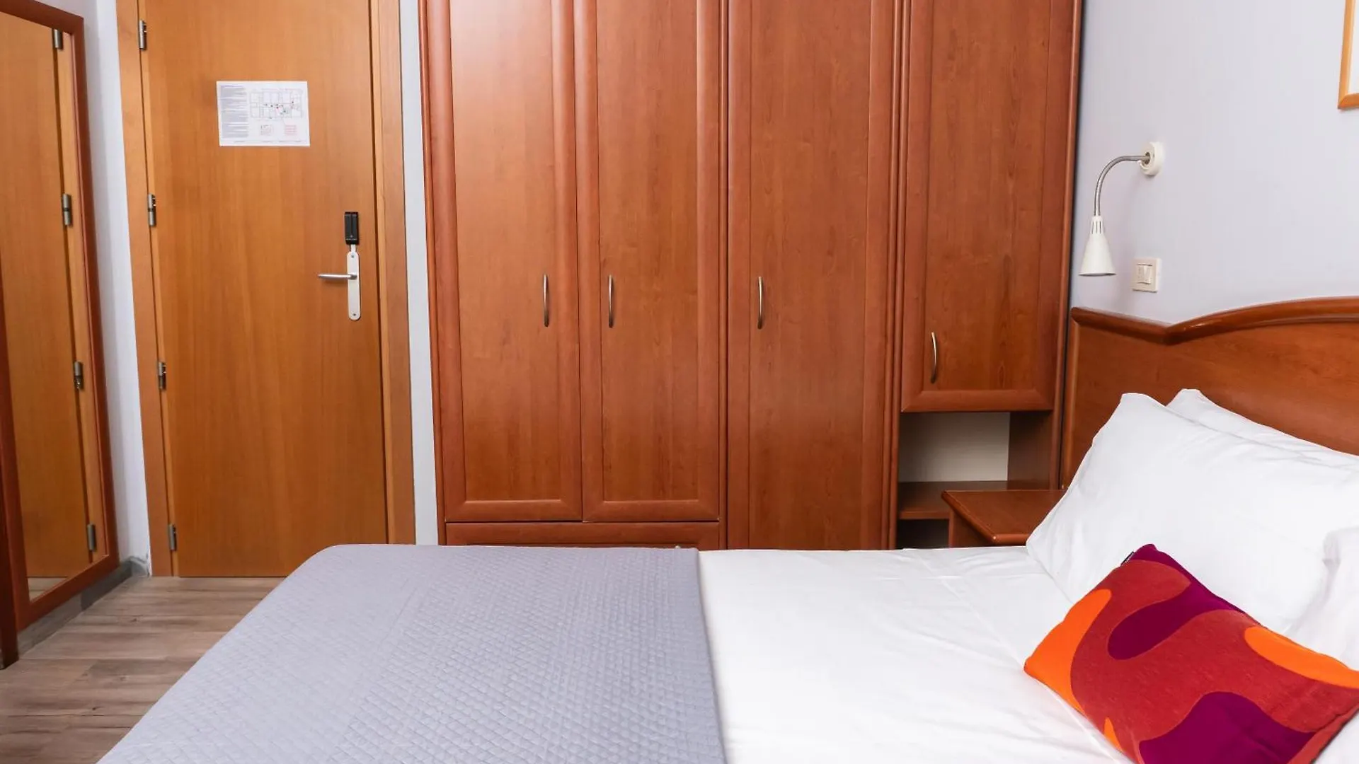Hotel Mirabella Riccione 2*,  Italia
